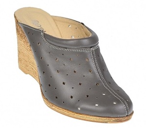 OFERTA marimea 40 - Saboti de vara, gri, din piele naturala cu perforatii - LTEAGRI