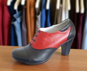 Pantofi dama din piele naturala cu toc de 7cm Negru - Rosu P46NR - Img 2
