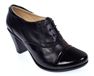 Pantofi dama, din piele naturala box cu varf lac toc de 7cm P46SLN