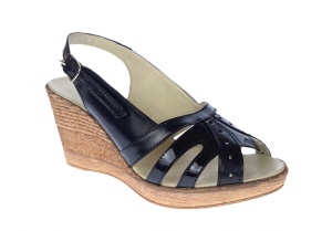 Sandale dama de vara cu platforme de 7 cm, din piele naturala lacuita, neagra, S89LACNEGRU