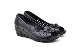 Pantofi dama decupati din piele naturala - Model negru LSV13110N