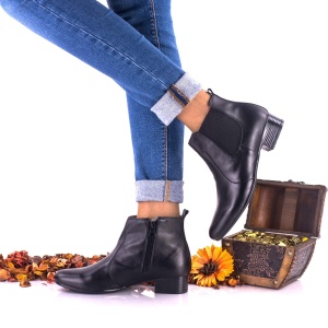 Oferta marimea 37 Botine dama negre din piele naturala cu elastic - LNA275C - Img 3