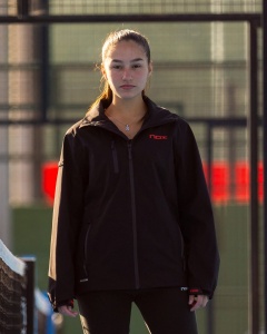 ŽENSKA JAKNA ZA PADEL – TEAM SERIJA (crna) - Img 2