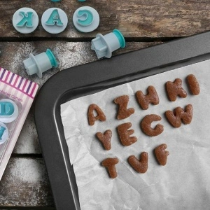 Set 26 litere ornare prajituri, awwaline, albastru, decupatoare pentru martipan, biscuiti, aluat, Litere Mari - Img 3