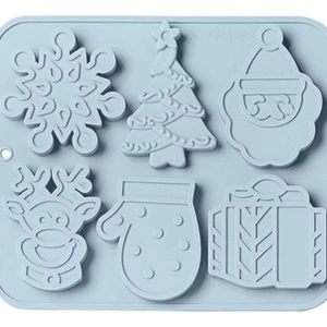Set 6 forme silicon de Craciun, awwaline, albastru, ideale pentru ciocolata, bomboane, turta dulce, produse patiserie - Img 4