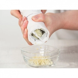 Dispozitiv tocat si maruntit usturoiul, Garlic Master - Img 6
