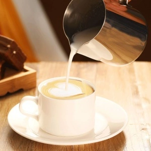 Cana din inox cu gradatie, latiera pentru spumare cu maner, cana de lapte sau cappucino, cu cioc, cana pentru bar, cana barista, 600 ml - Img 3