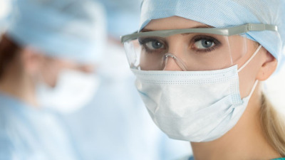 Cand si cum trebuie sa porti masca medicala, chiar daca nu lucrezi in domeniul sanitar
