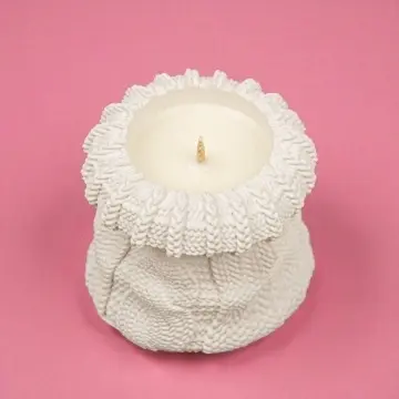 lumanare parfumata in vas ceramic