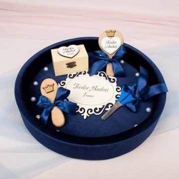 tavita-mot-catifea-bleumarin