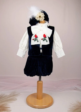 costum botez baiat