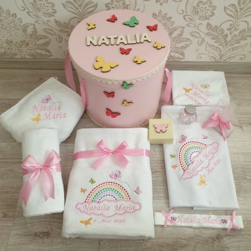 Set botez personalizat cu fluturi si curcubeu - Img 3