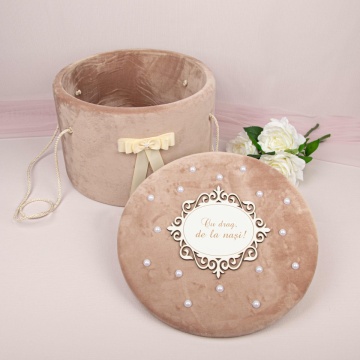 cutie-trusou-botez-catifea
