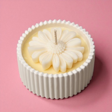 Lumânare parfumată în vas ceramic 011