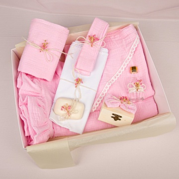 trusou-botez-muselina-roz