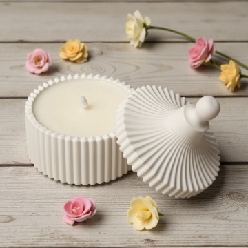 Lumânare parfumată în vas ceramic 001