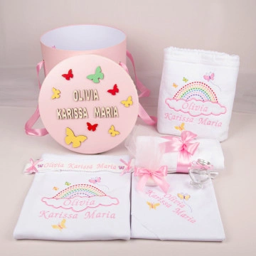 Set botez personalizat cu fluturi si curcubeu