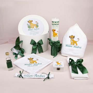Set Complet Botez „Simba”: Trusou brodat + Lumânare + Cufăr - SCB03