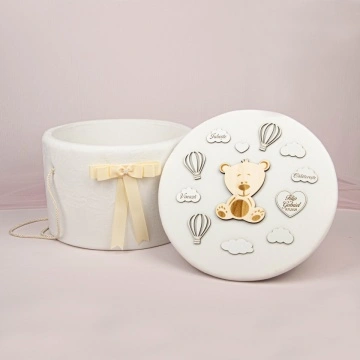 Cufăr trusou botez din catifea ivory decorat cu ursuleț