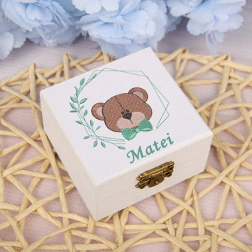 cutiuta din lemn personalizata