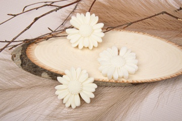 margareta-ivory