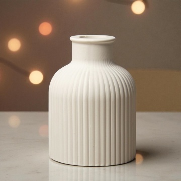 Vază decorativă din ceramică