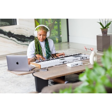 Arturia KeyLab 61 mk3 Alb - Claviatura MIDI - Img 10