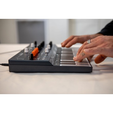 Arturia MicroFreak - Sintetizator Hibrid - Img 11
