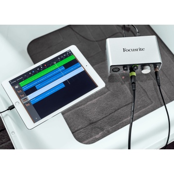 Focusrite iTrack Solo Lightning - Placa de sunet - Img 8