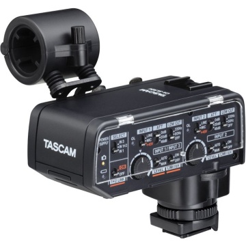 Tascam CA-XLR2d-N - Adaptor microfon XLR pentru camere mirrorless