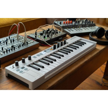 Arturia KeyStep 37 - Claviatura MIDI - Img 13