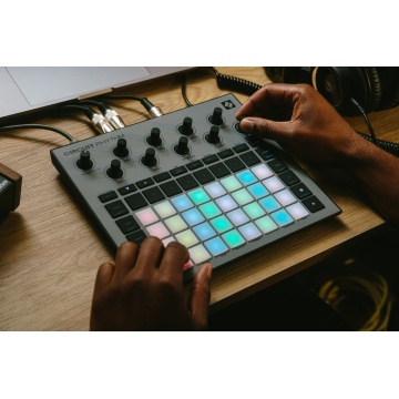 Novation Circuit Rhythm - Sampler Standalone - Img 10