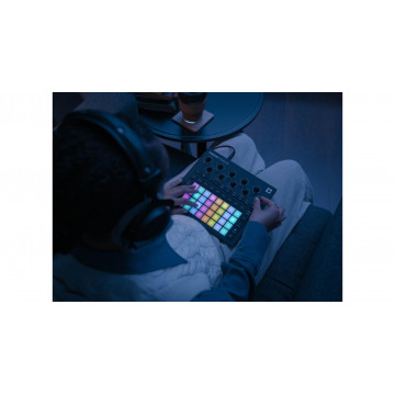 Novation Circuit Tracks - Groovebox Standalone - Img 2