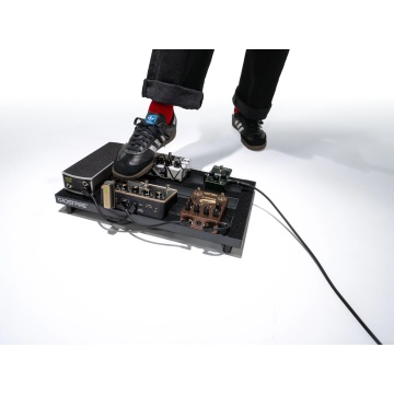 Positive Grid Spark PEDAL - Pedala cu looper modele de amplificatoare si efecte pentru chitara cu USB-C MIDI si Bluetooth - Img 15