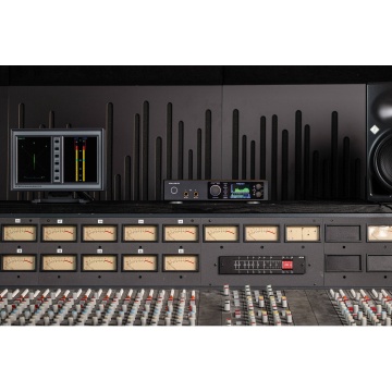 RME ADI-2 Pro EX - Convertor AD/DA PCM/DSD 768 kHz cu USB-C AES SPDIF ADAT si amplificator dual de casti - Img 7