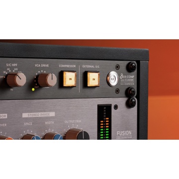 SSL BUS-COMP CLASSIC - Compresor audio analogic stereo rack 1U cu VCA Drive si side-chain stereo extern - Img 7
