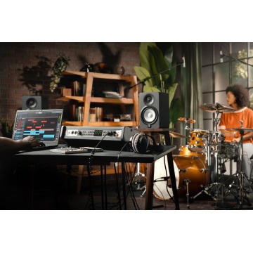 Universal Audio Volt 876 - Interfata audio USB - Img 7
