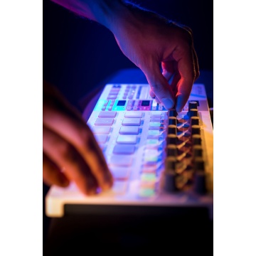 Arturia BeatStep Pro - Controller USB - Img 11