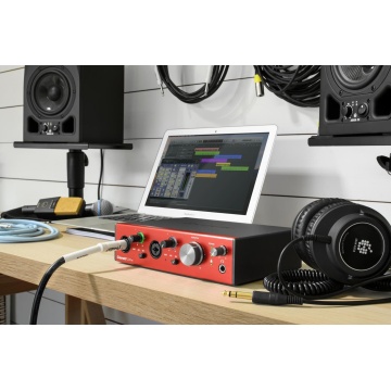Focusrite Clarett+ 2Pre - Interfata audio 10 x 4 - Img 11