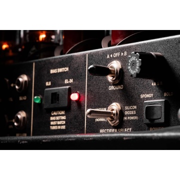Universal Audio UAFX Knuckles 92 Dual Rec Amplifier - Pedala emulare amp - Img 9