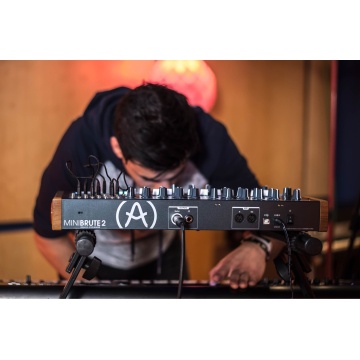 Arturia MiniBrute 2 - Sintetizator analogic - Img 7