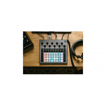 Novation Circuit Rhythm - Sampler Standalone - Img 5