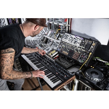 Novation Summit - Sintetizator polifonic 16 voci - Img 8
