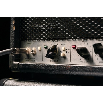 Universal Audio UAFX ANTI 1992 High Gain Amp - Pedala emulare amp - Img 11