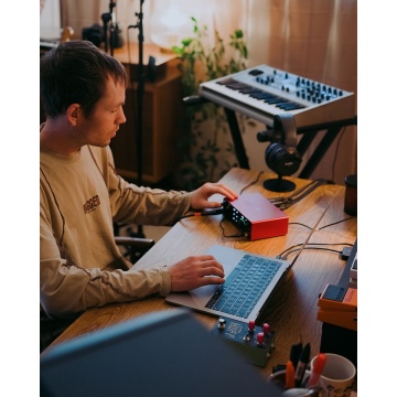 Focusrite Scarlett 4i4 4th Gen - Interfata audio USB - Img 13