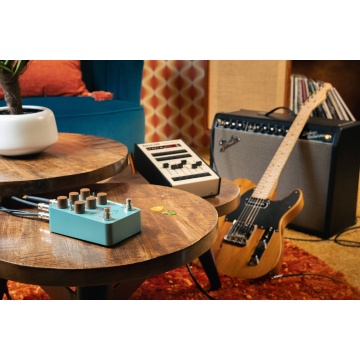 Universal Audio UAFX Del-Verb Ambience Companion - Pedala reverb si delay - Img 11