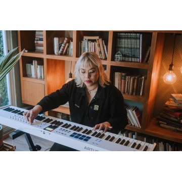 Arturia KeyLab Essential 88 mk3 Alb - Controller MIDI - Img 11