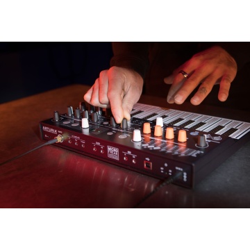 Arturia MicroFreak - Sintetizator Hibrid - Img 16
