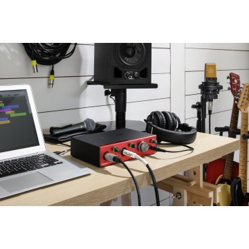 Focusrite Clarett+ 2Pre - Interfata audio 10 x 4 - Img 12
