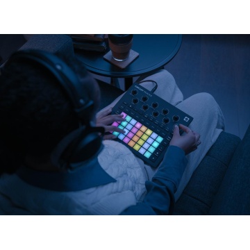 Novation Circuit Tracks - Groovebox Standalone - Img 11